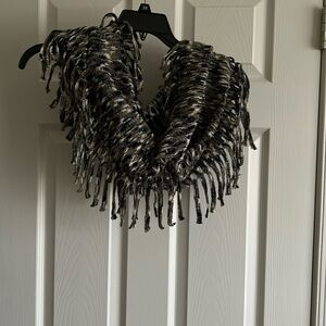 Steve Madden Infinity Scarf 🧣